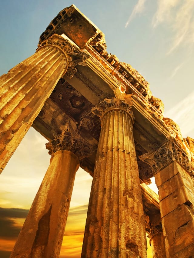 Exploring Roman Columns – Their History, Types, and Famous Examples