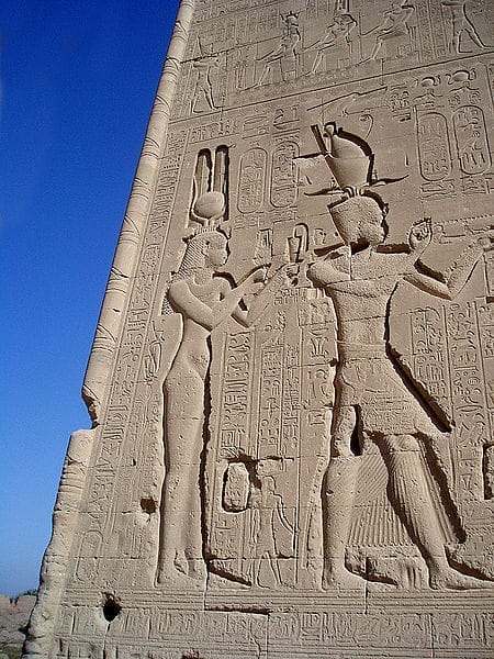 Cleopatra: The Life and Legacy of Ancient Egypt's Last Pharaoh