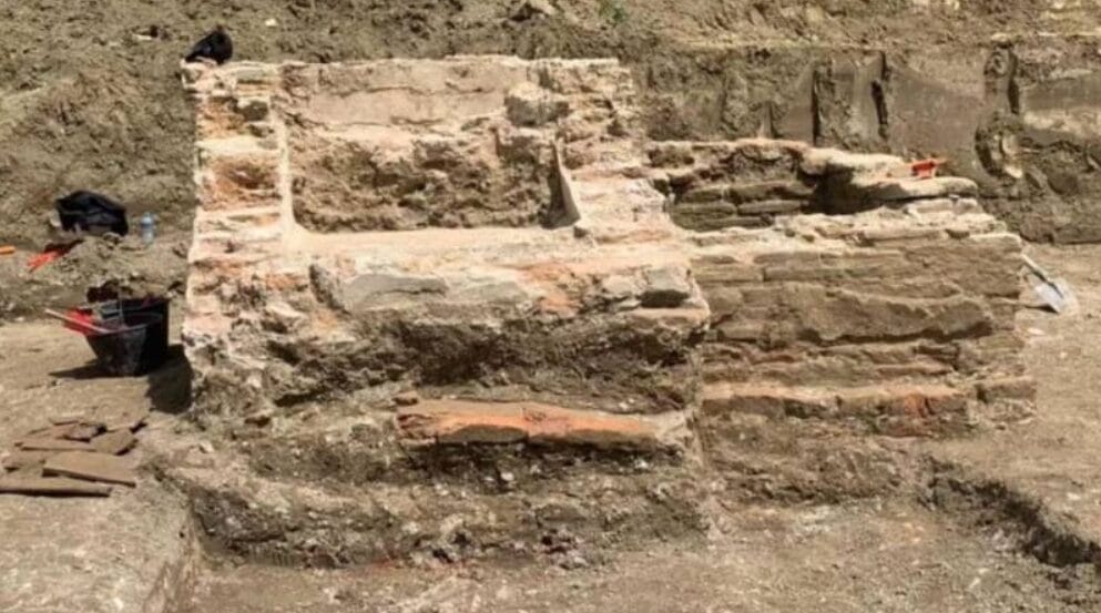 1,600-Year-Old Roman Pool Discovered in Durrës